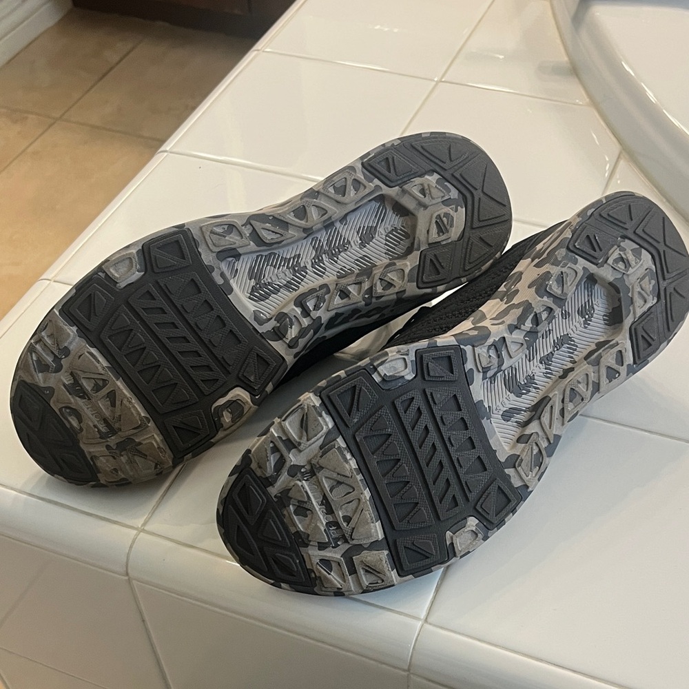 APL Women’s Black Knit Sneakers - Picture 3 of 4
